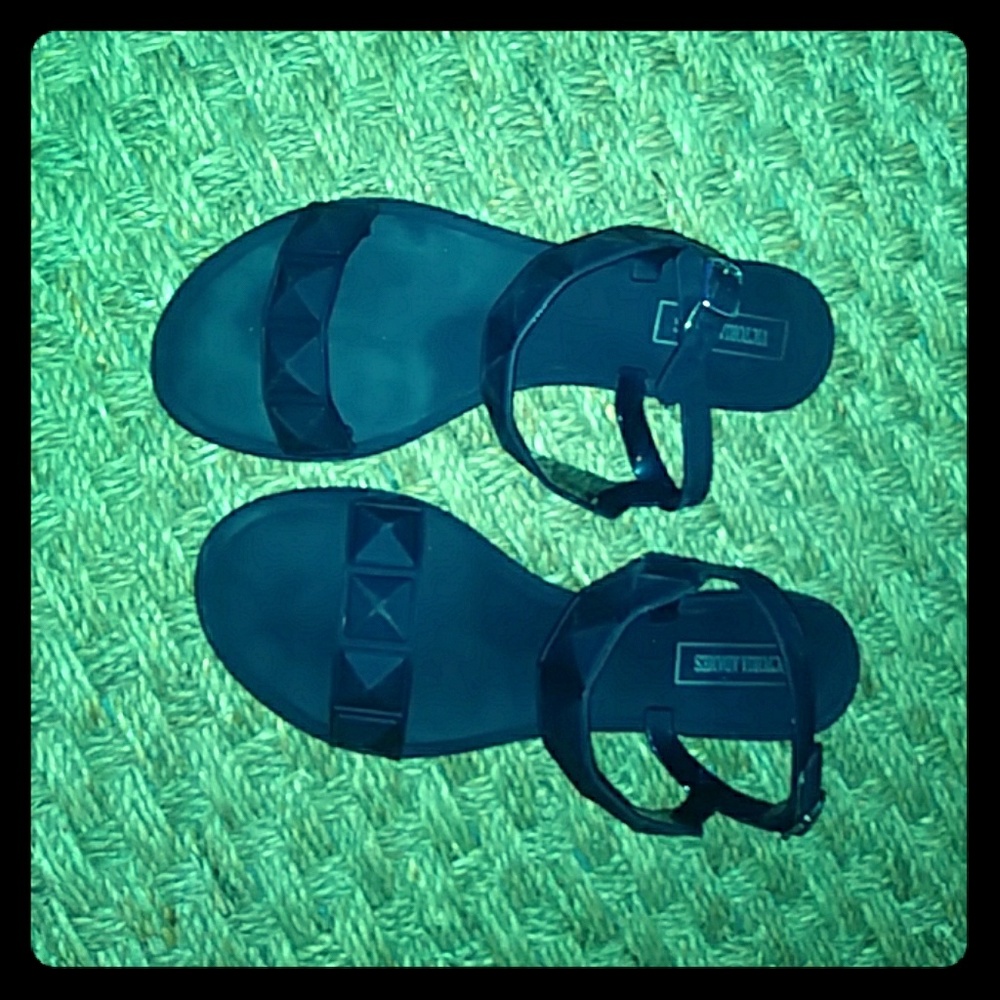 Victoria Adames Black Sandals